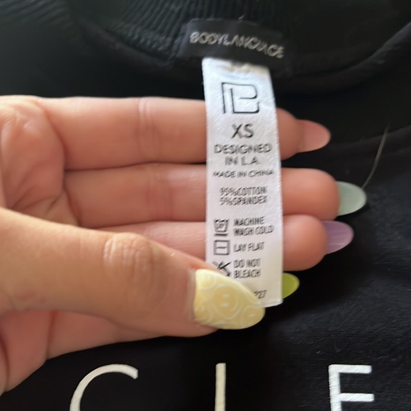 Black sweatshirt - Picture 3 of 4